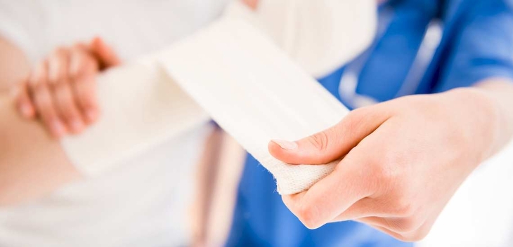 Here are some tips about applying elastic bandages of medium-stretch